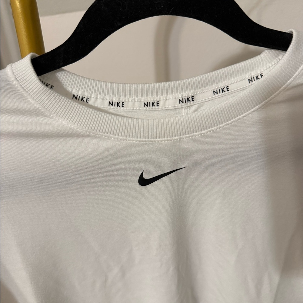 Nike White Crop Top T-Shirt